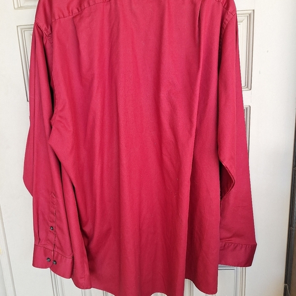 Van Heusen Luxe Sateen Men's Shirt Sz34XL Red Long Sleeves Cotton Polyester - Picture 8 of 9